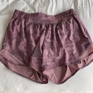 Lululemon Hotty Hot shorts size 4